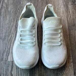 Apl Shoes White TechLoom Breeze Running Shoes Sneakers Size 7.5 Lightweight